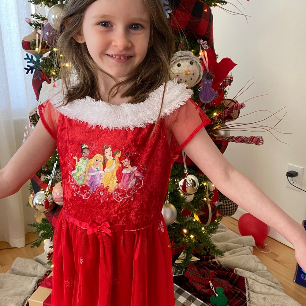 Disney Princess Red Kids Costume or sleepwear. - Picture 4 of 10